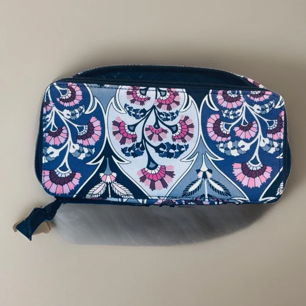 Vera Bradley Ornate Blooms Cosmetic Organizer Zip Case  Travel Makeup Storage